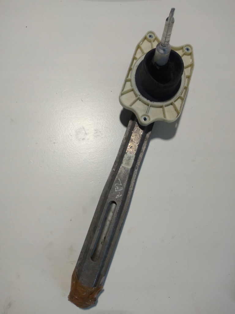 фото №1, Mercedes w172 r172 выборщик домкрат передач механическая коробка передач