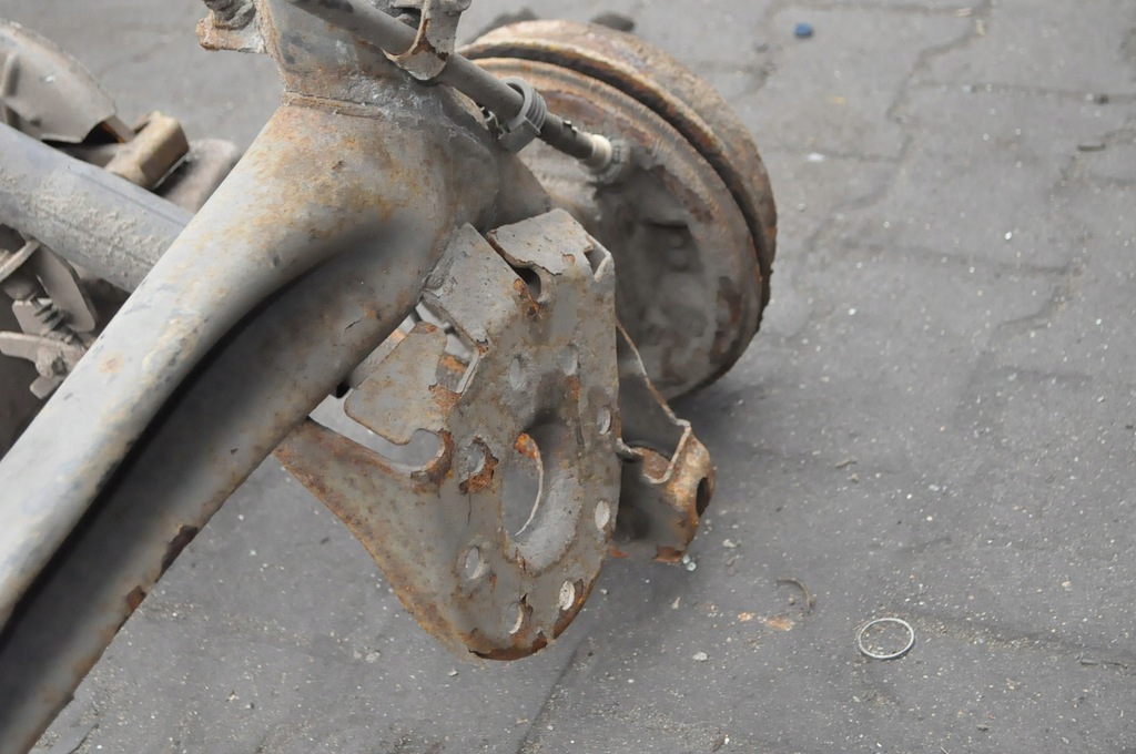 фото №7, Toyota yaris iii подвеска балка задняя