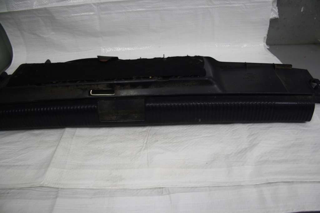 Audi a3 накладка оббивка поріг 8l0863471b granat Київ