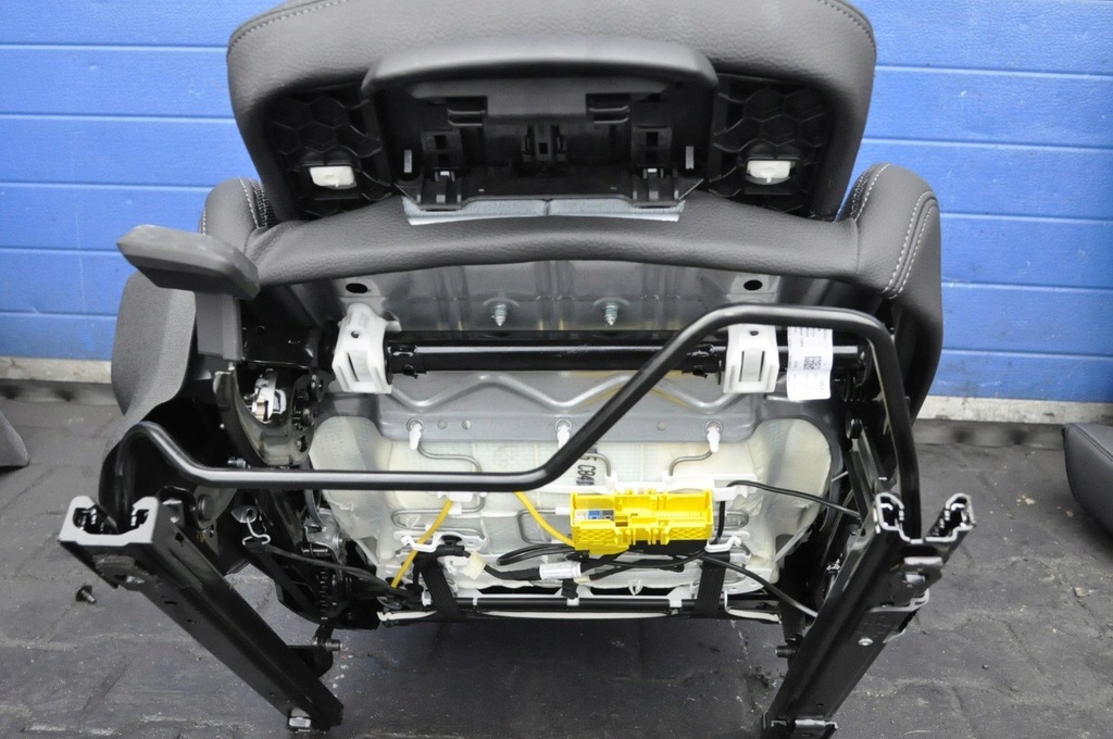 фото №9, Bmw f44 gran coupe сиденья заднее сиденье обшивки 2021r uk