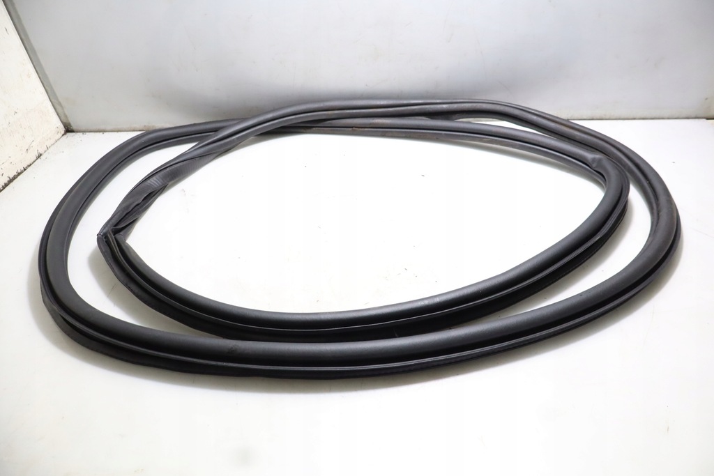 фото №1, Прокладка дверь правая задняя skoda kodiaq i lift