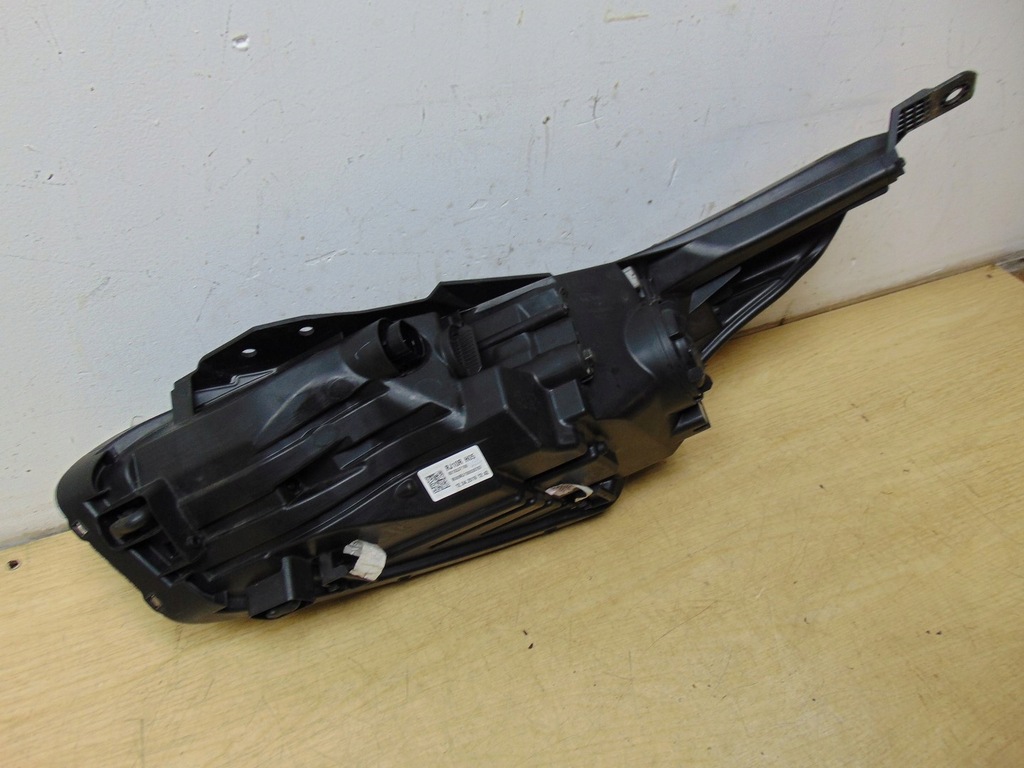 фото №10, Лампа правая перед kia ceed iii 92102j7100 europa