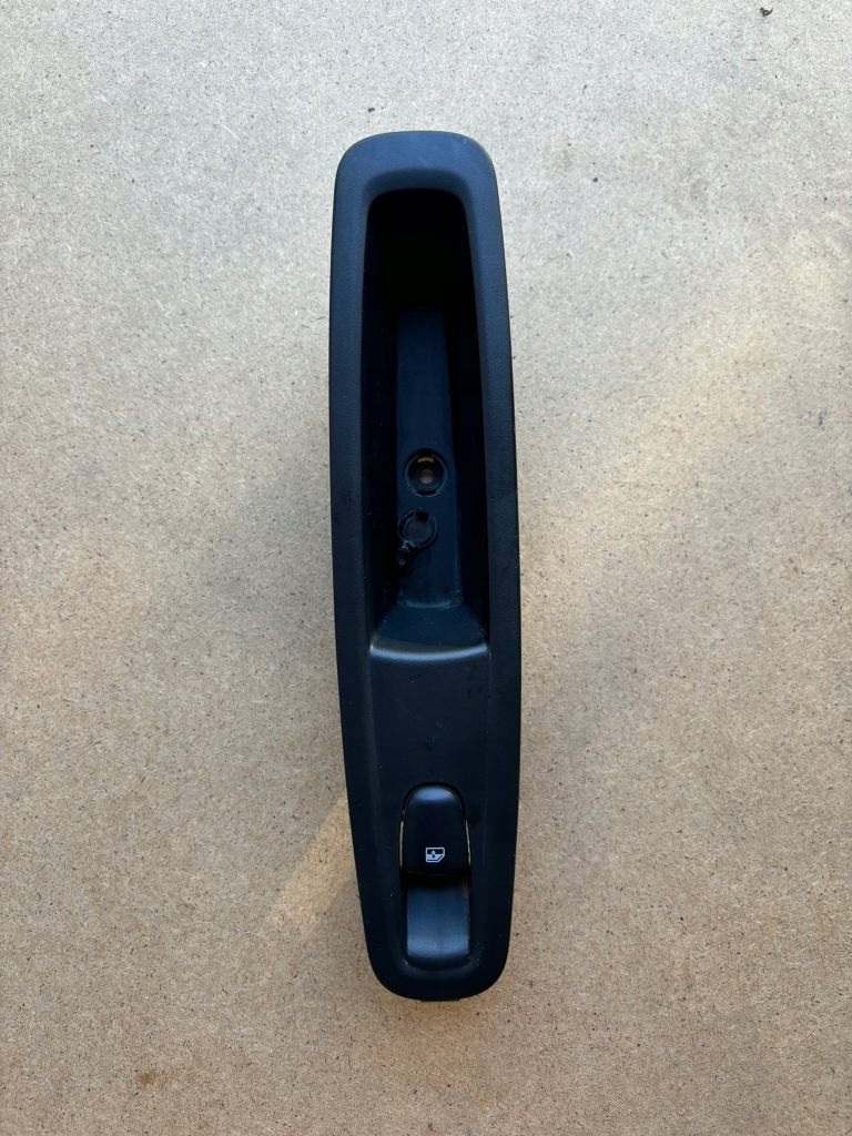 фото №1, Кнопка панель открывания окон задняя renault kadjar 15- 829508687r