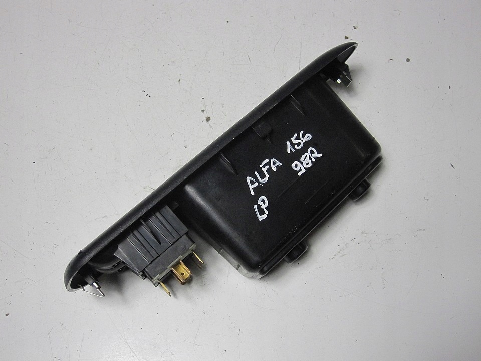 фото №8, Панель перемикач вікон перед l alfa romeo 156 98