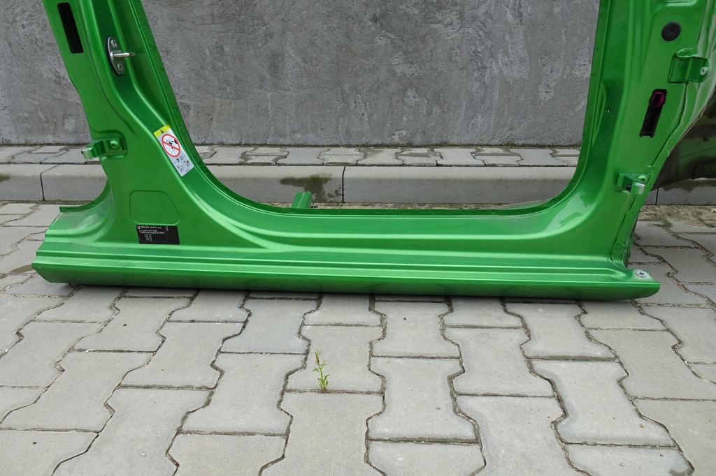 фото №1, Skoda fabia iii - порог правый