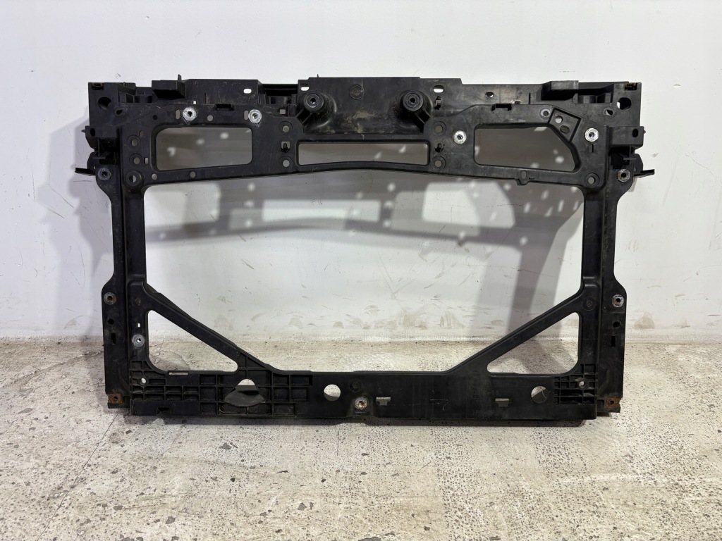 фото №1, Pas передний усилитель mazda ii 2 dj da6a 53110 14-22