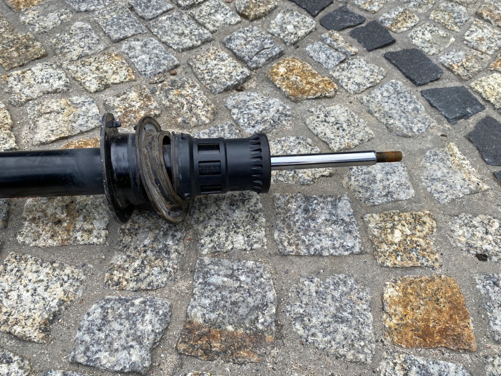 Mercedes 236 cle амортизатор перед 2363207500 2363207600 оригінал Доставка