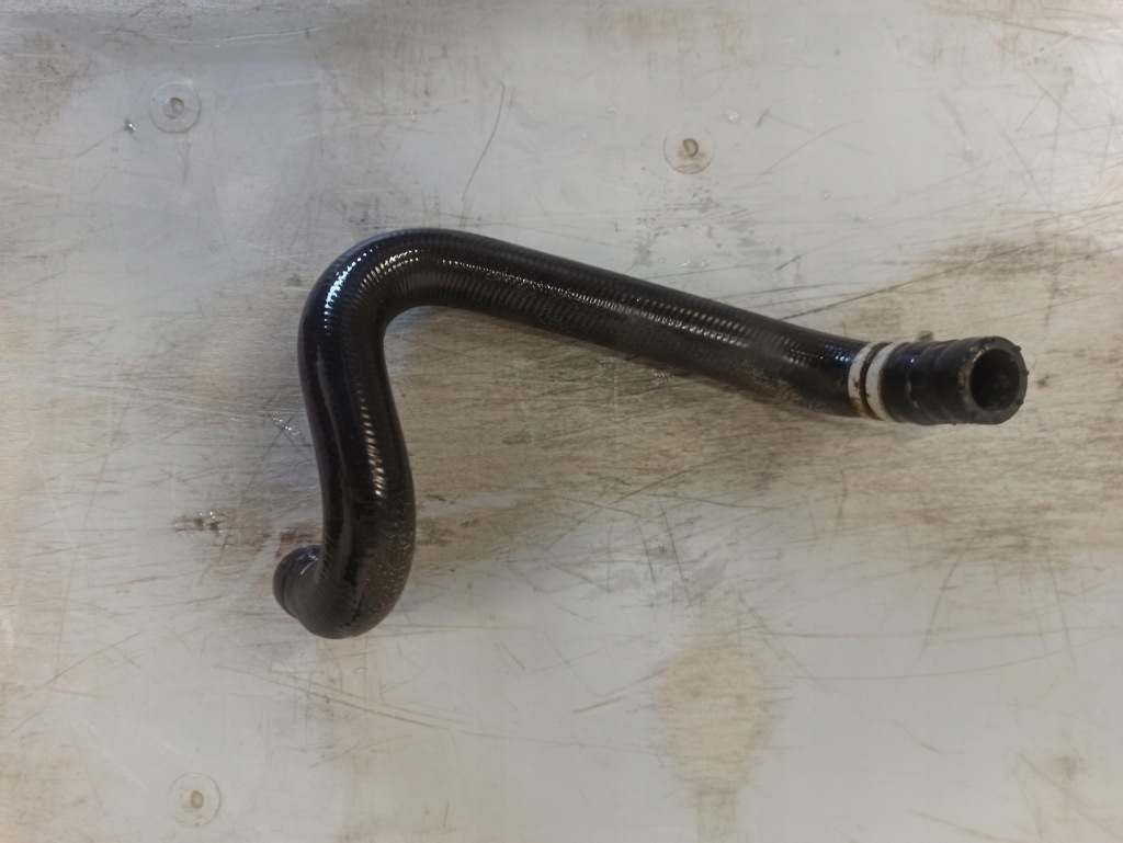 фото №1, Шланг труба wąż wody mercedes w639 a6398321023