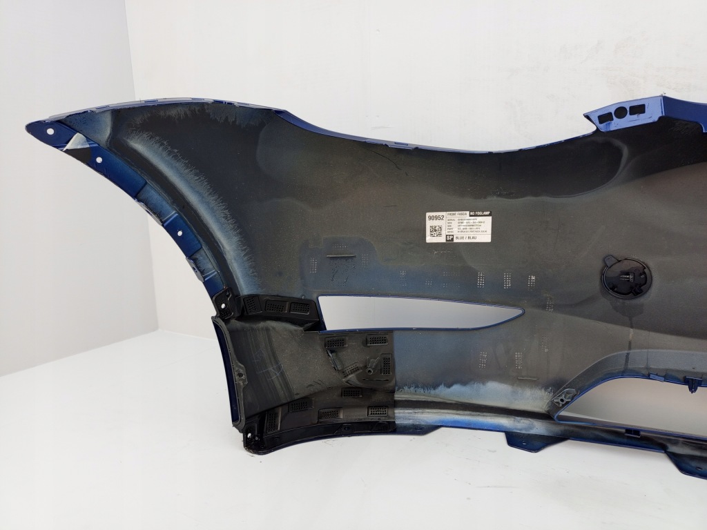 Tesla model y 2020- бампер перед передній 1540100-06-c Оригінал