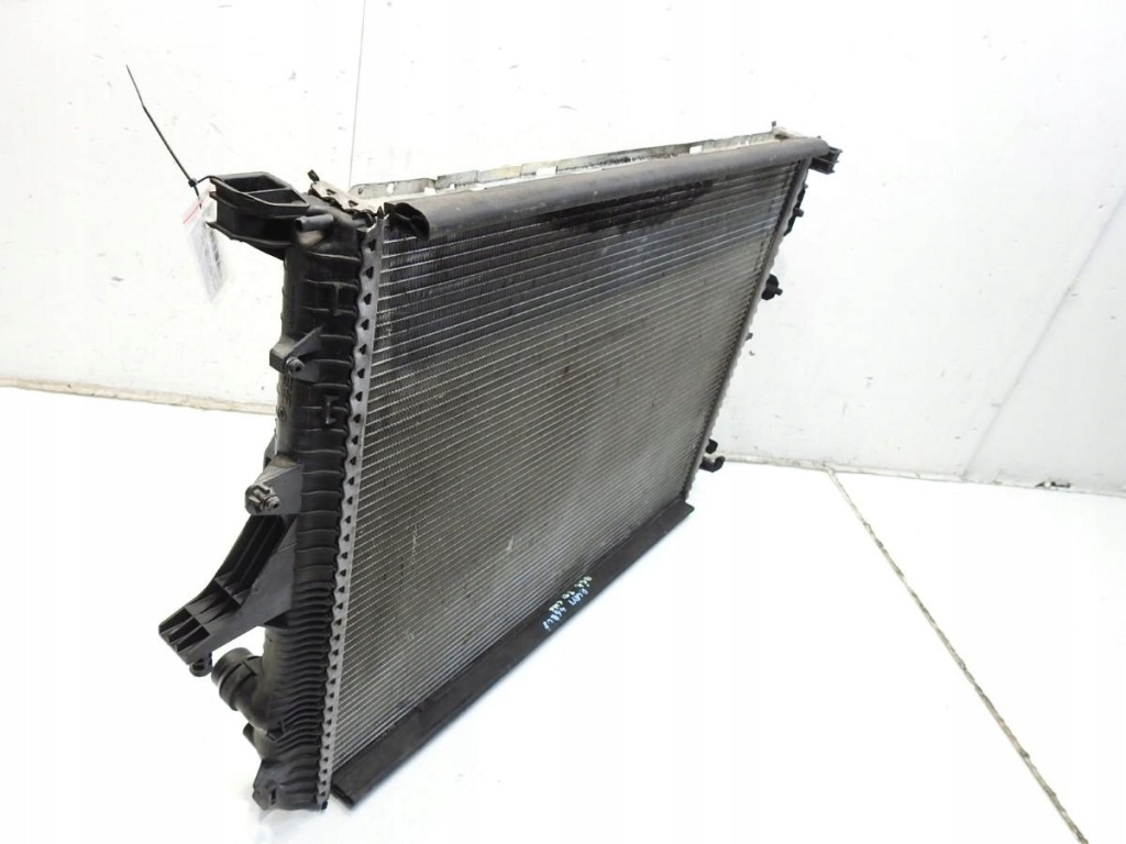 Радиатор воды porsche cayenne 1 4.5 v8 turbo 8mk376719001 Недорого