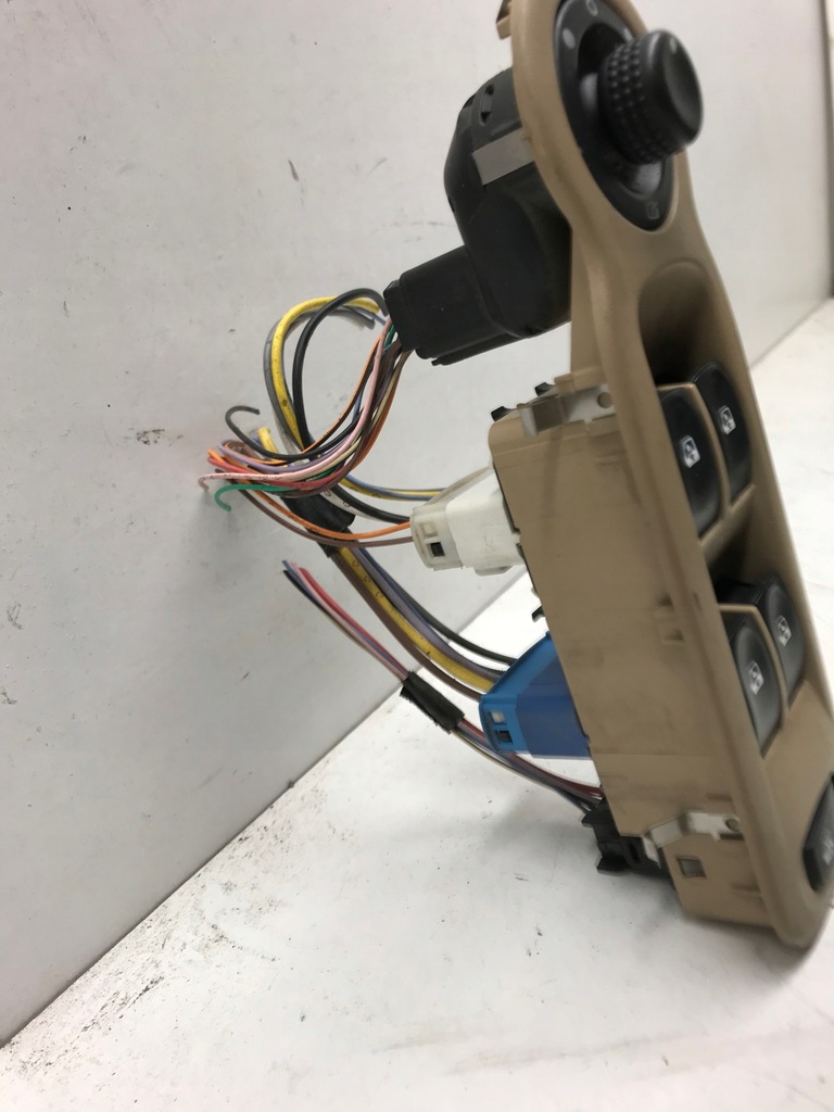 фото №4, Панель окон водителя renault modus 8200417848