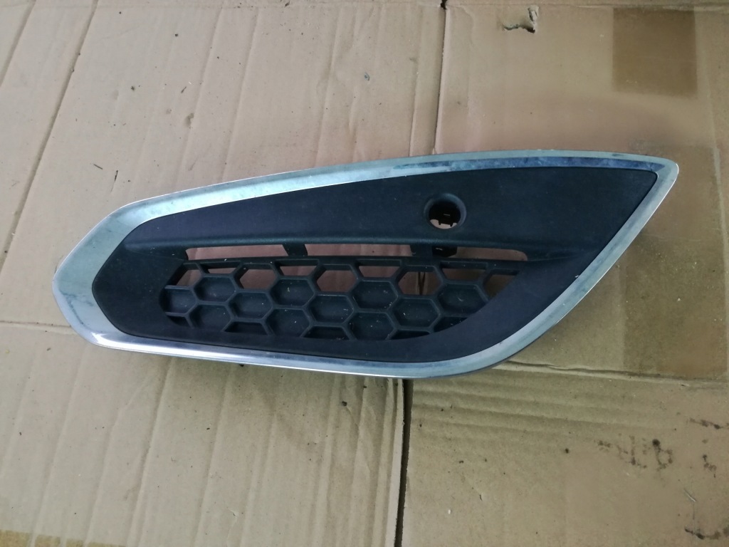 Купить Volvo v60 s60 2 2010 - 2013 год решётка бампера левая перед 31294135