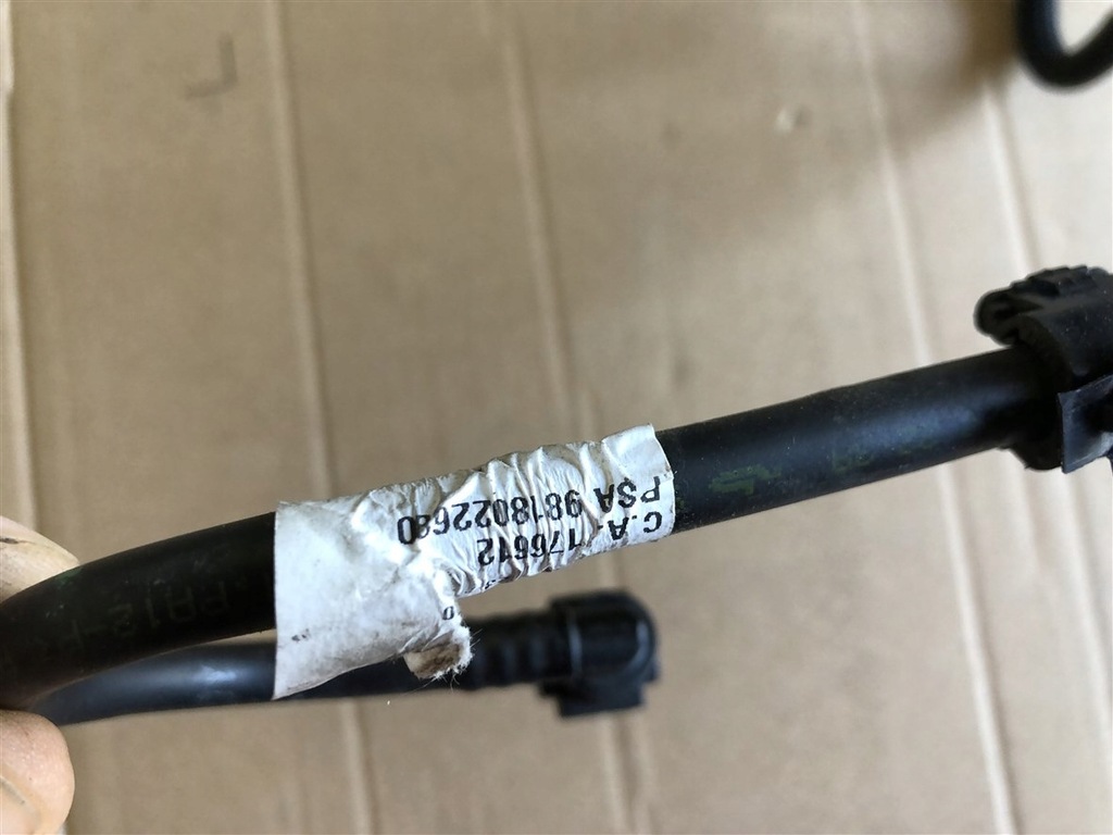 фото №5, Шланг усилитель тормозов вакуумa труба воздухозаборник 1.5 bluehdi opel vivaro c 18-23r.