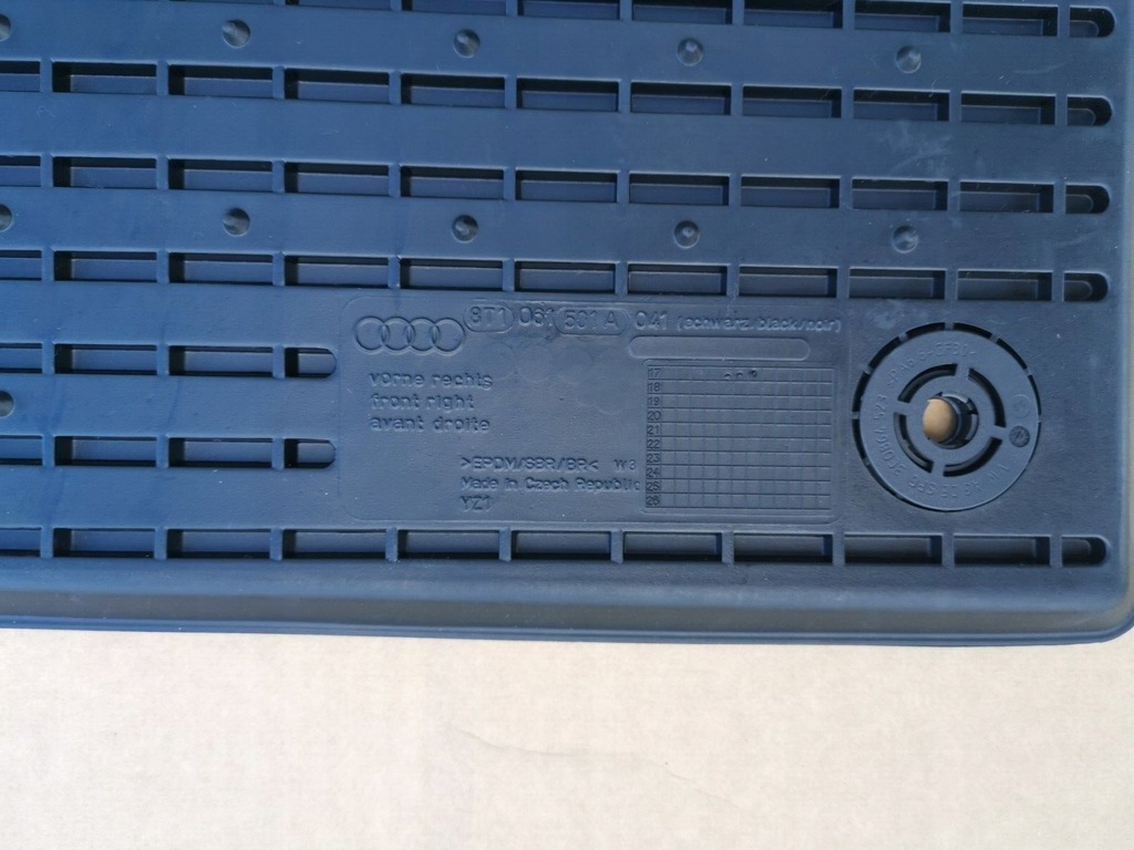 фото №10, Килимки гумові audi s5 8t1061501a перед