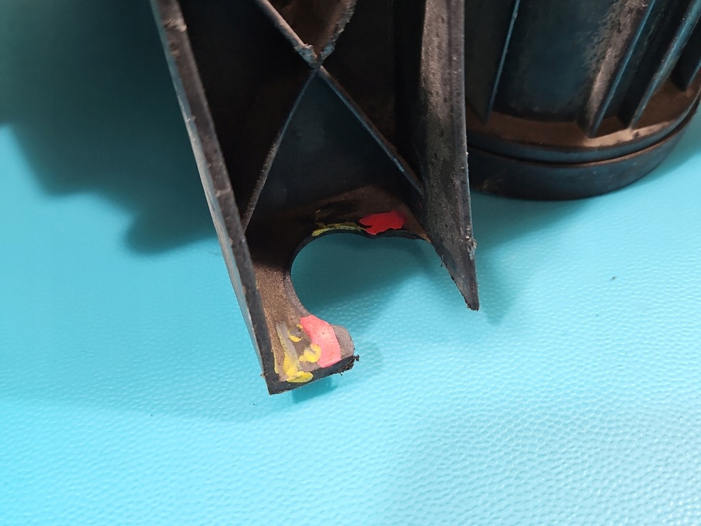 фото №8, Корпус фильтра воздуха dacia sandero i 08-12 165001429r 1.6b