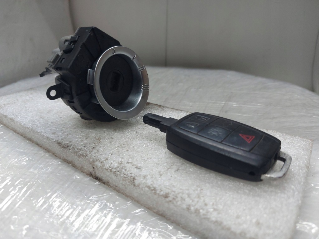 фото №1, Volvo v40 замок запалювання ключ 31252481 all/b/1