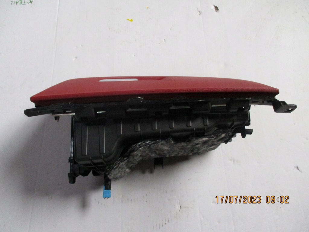 фото №3, Бардачок консоли alfa romeo stelvio