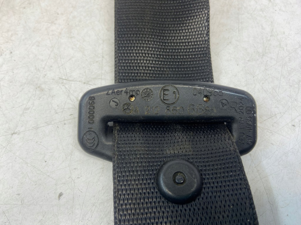 Купити Mercedes ремінь безпеки правий перед a2128606685