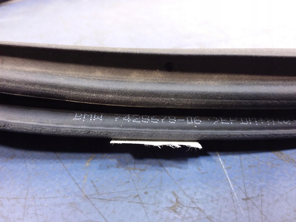 фото №2, Bmw x7 g07 прокладка дверь левый перед 7429678