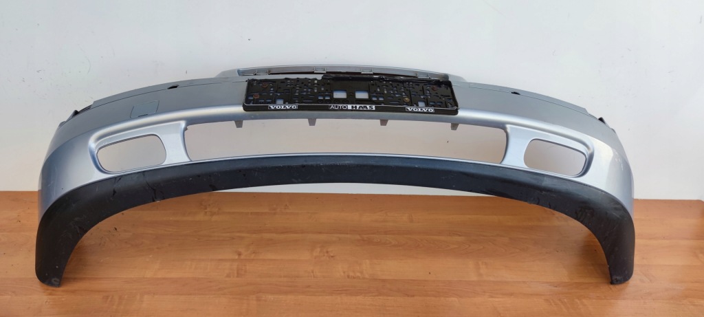 фото №1, Volvo v70 00-05 rok ii бампер перед оригинальный