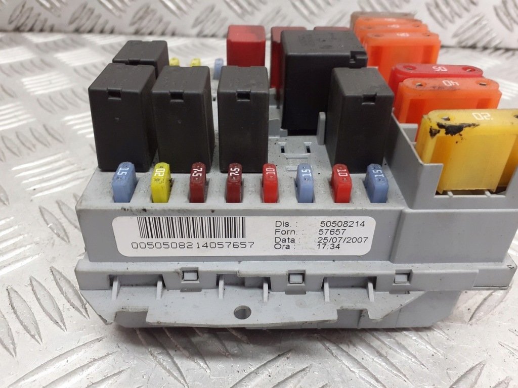 фото №3, Коробка предохранителей alfa romeo 159 50508214