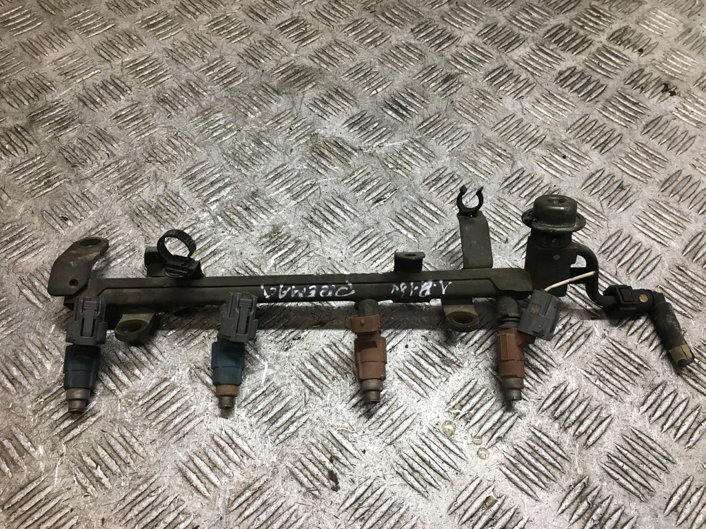 фото №1, Premacy 1.8 молдинг упорскування