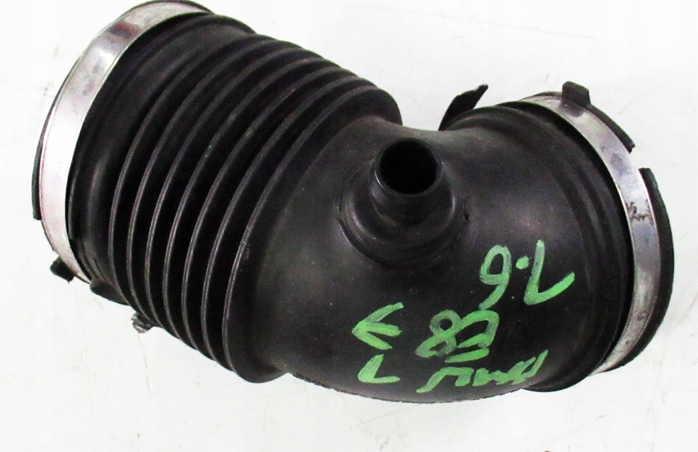 фото №1, Bmw 1 e81 e87 2007 1.6 шланг труба воздуха