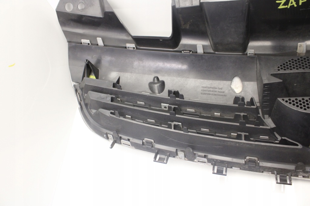 Решётка радиатора решётка радиатора радиатора opel zafira b lift 2008r- 13247327 13247331 в Украине