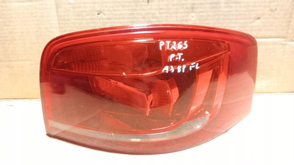 фото №1, Audi a3 8p lift лампа задня права 3d