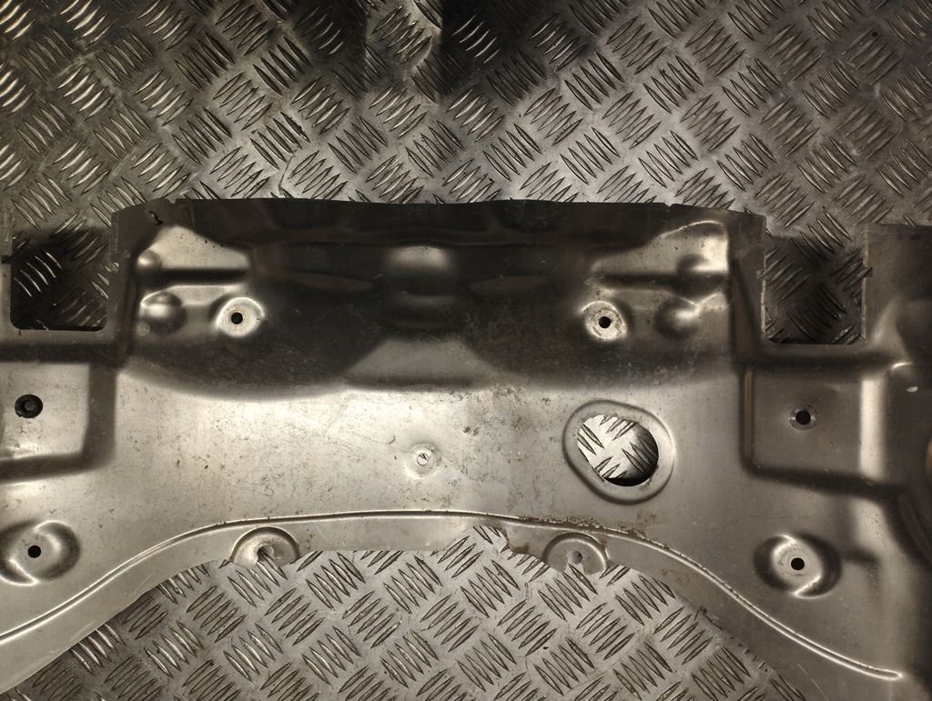 фото №7, Mercedes w204 защита тепловая a204628055