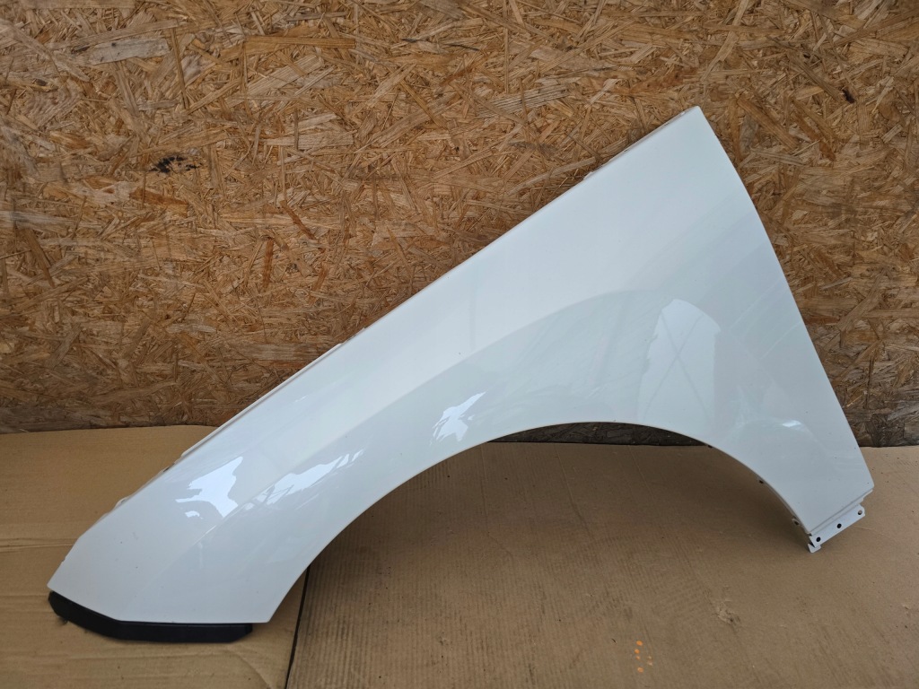 Купить Bmw ix i20 крыло левый передний