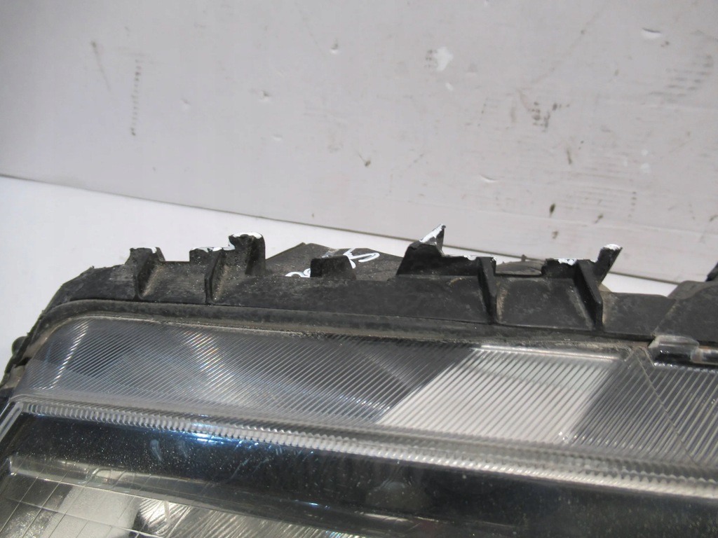 фото №6, Лампа перед ліва 8200073220 renault megane ii