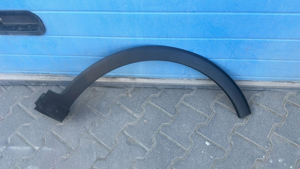 фото №1, Kia sorento 2016- молдинг na крыло правая передняя