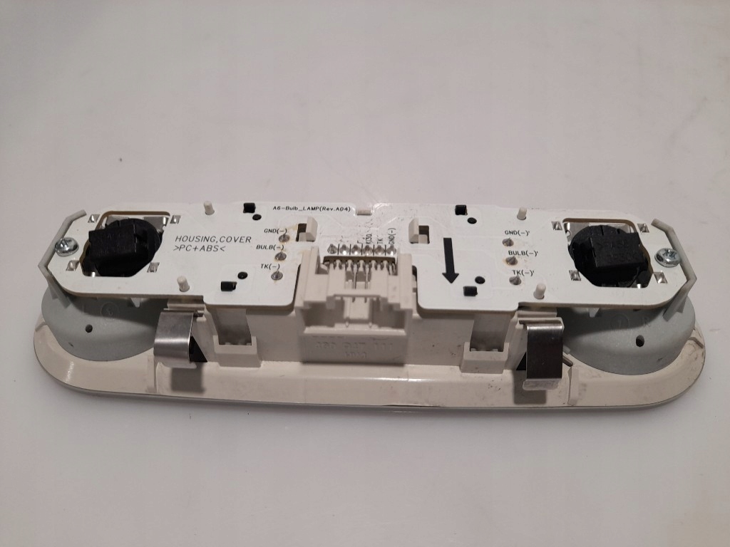 фото №12, Audi a6 c7 2015r лампа стельовий освітлення кабіни перед задня 4g0947111