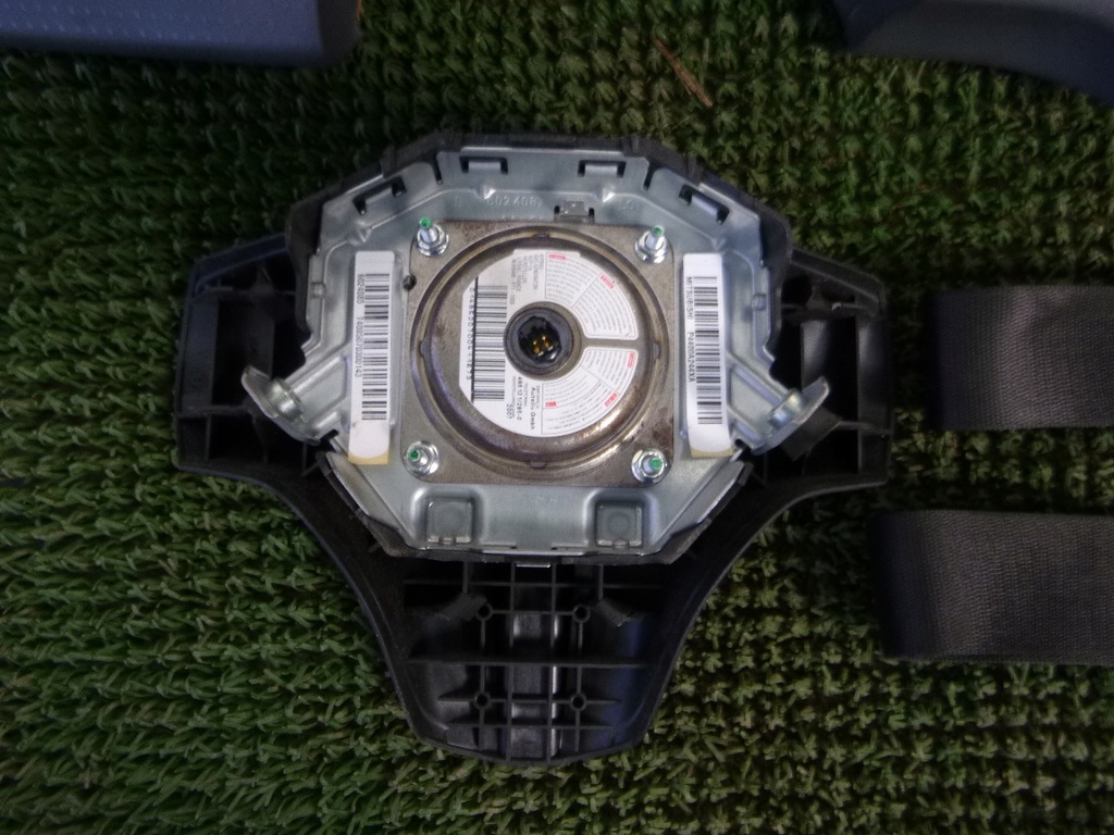 фото №6, Colt vi z30 04- консоль подушки безопасности air bag ремни kpl