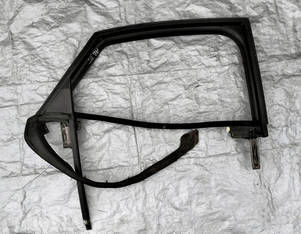 фото №1, Прокладка рамка направляющая стекло правый задняя audi a8 d3