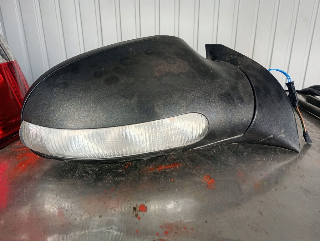 Купить Mercedes a klasa 168 зеркало наружное правое