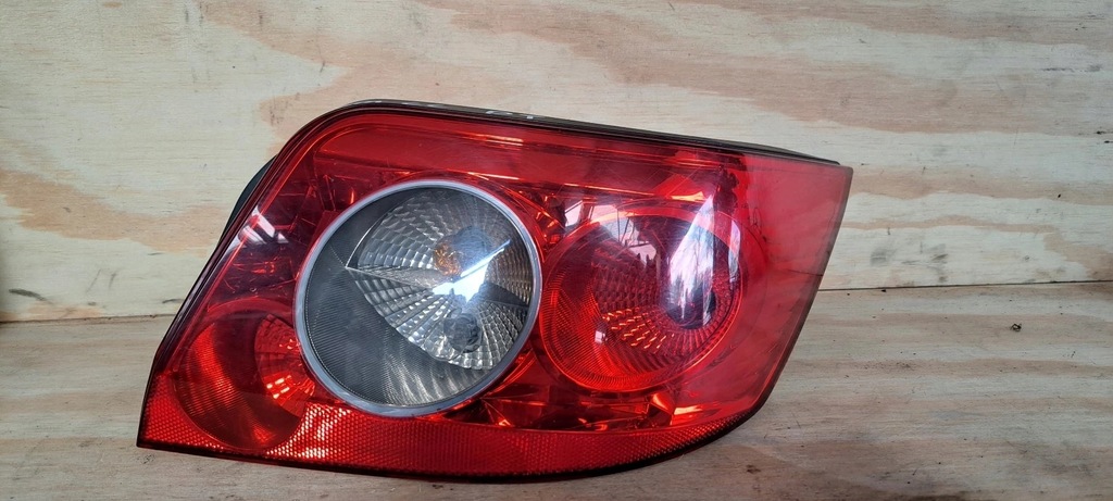 фото №1, Лампа правая задняя renault megane ii 2 cabrio 8200142687