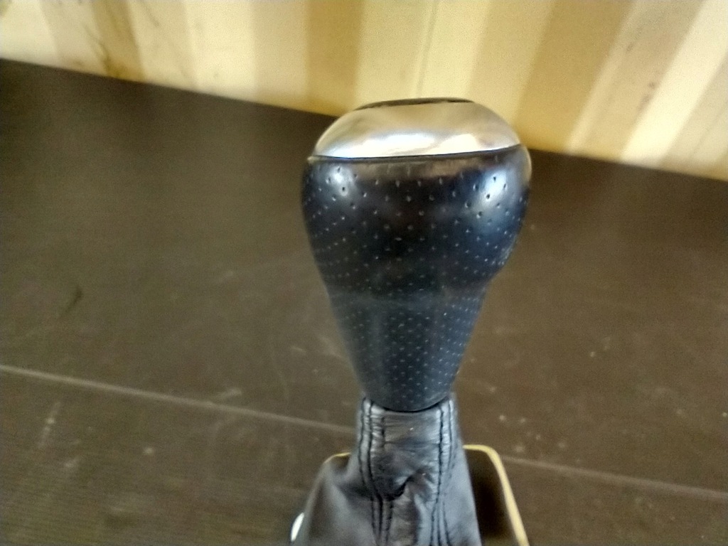 фото №10, Volvo v40 ii 2 механічна коробка передач домкрат вибірник передач трос ручка чохол 31367579