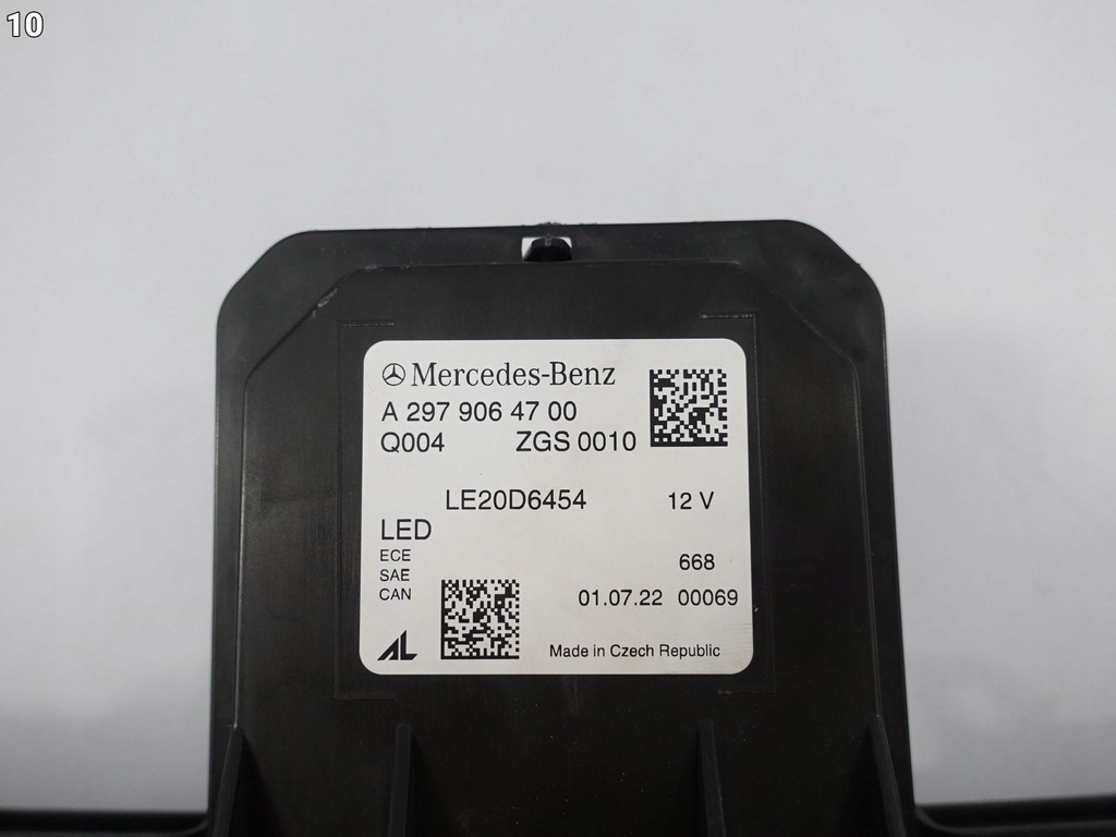 фото №11, Mercedes eqs v297 amg 21- молдинг хром лампа накладка середня led europa