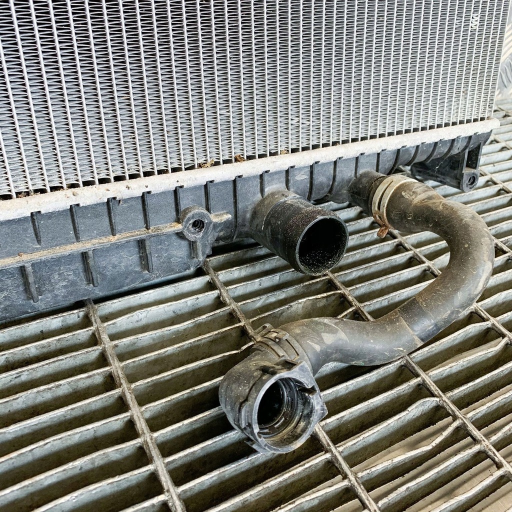 фото №3, Land rover discovery 4 - lr4 2016 радиатор