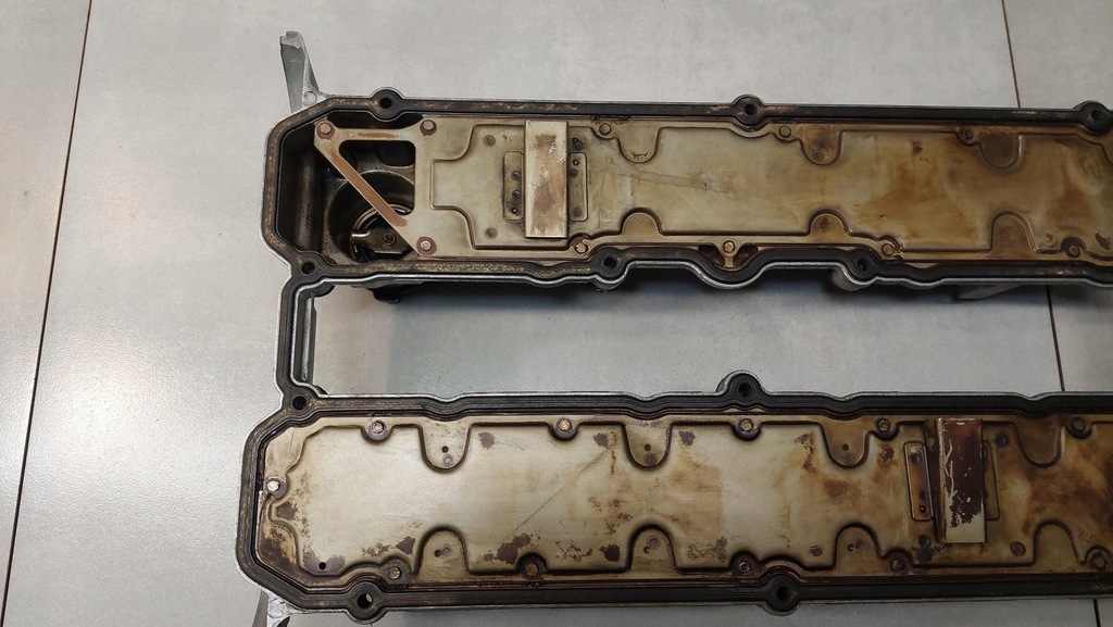 фото №9, Крышка клапанов space wagon iii 2.4 gdi 4g64