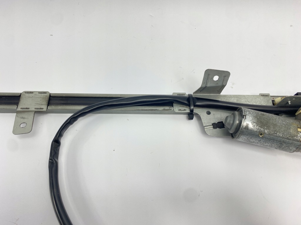 Podajnik поперечина безпеки правий mercedes w140 cl c140 1408600682 Доставка