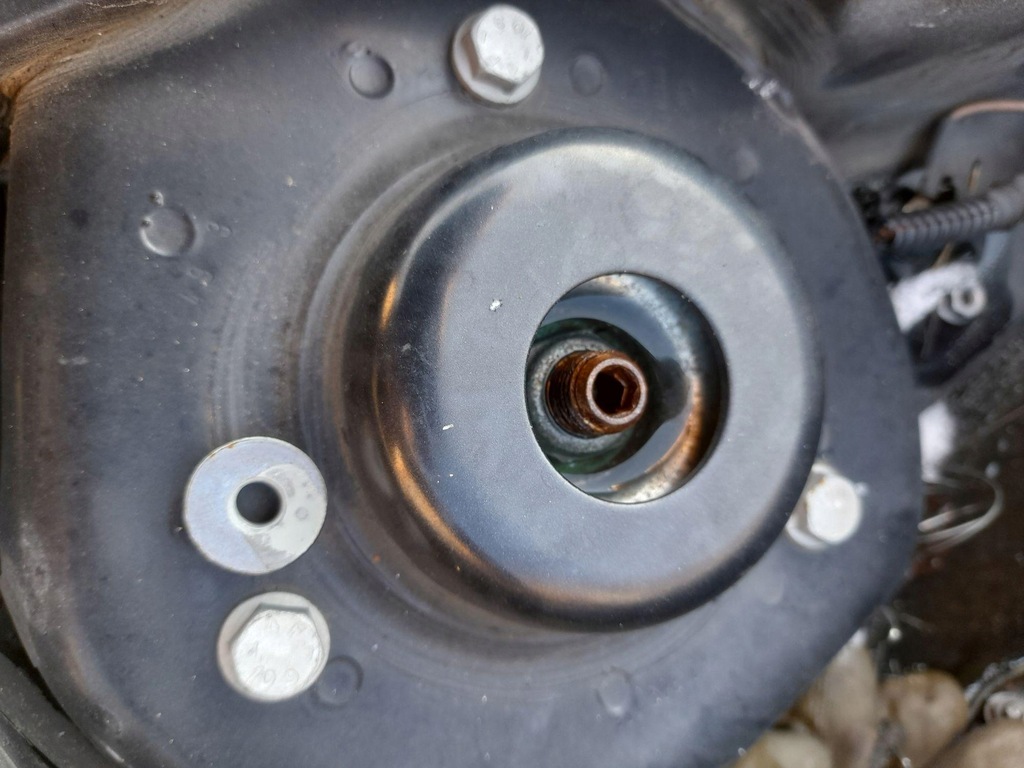 фото №9, Поворотний кулак ліва амортизаторна стійка vw golf vi 6