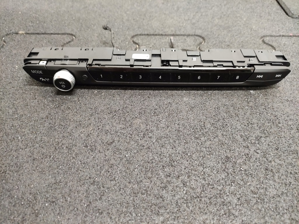 фото №1, Панель управление радио bmw 8 f14 f15 7949333