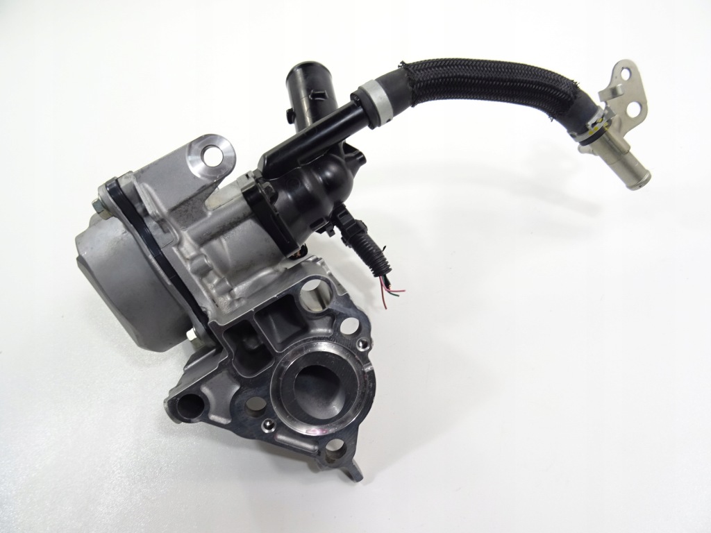 Купити Lexus ux 250h 2.0 гібрид електрична насос води патрубок