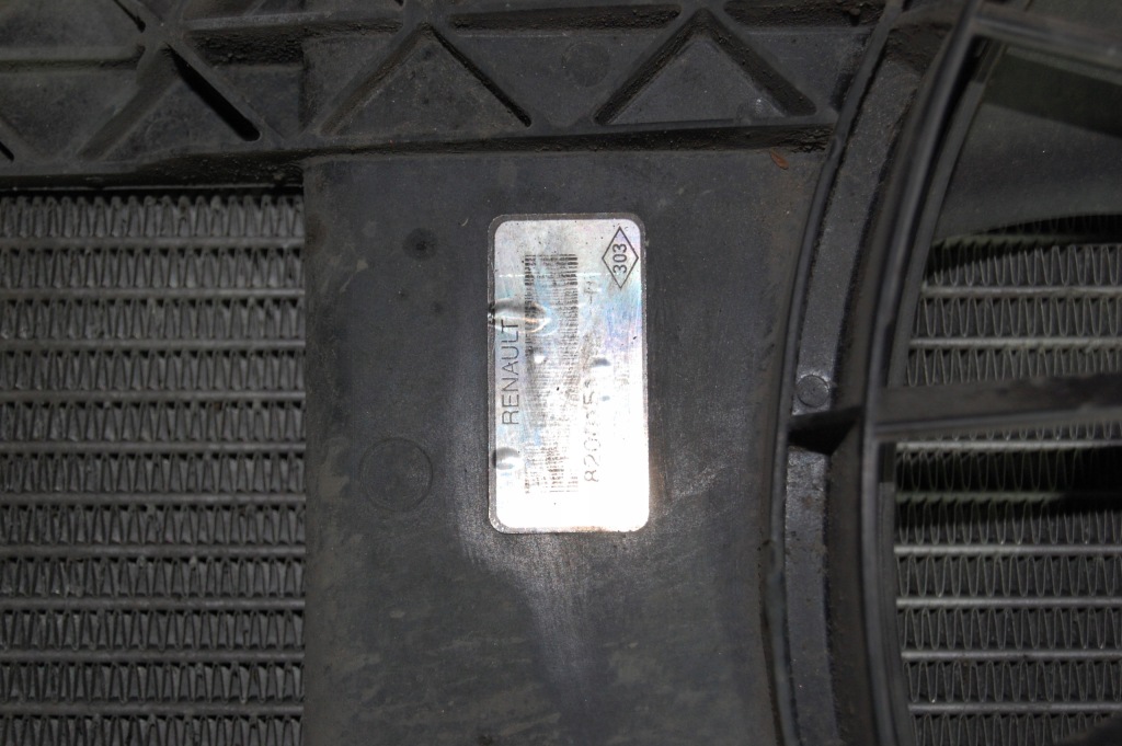 Радіатор води вентилятор комплектна megane 2 1.5 в Україні