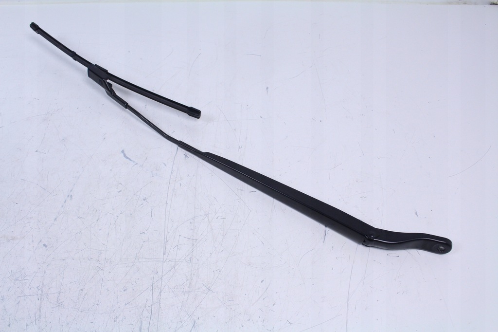 фото №1, Рычаг щетка дворник правая citroen c4 iii 23r.