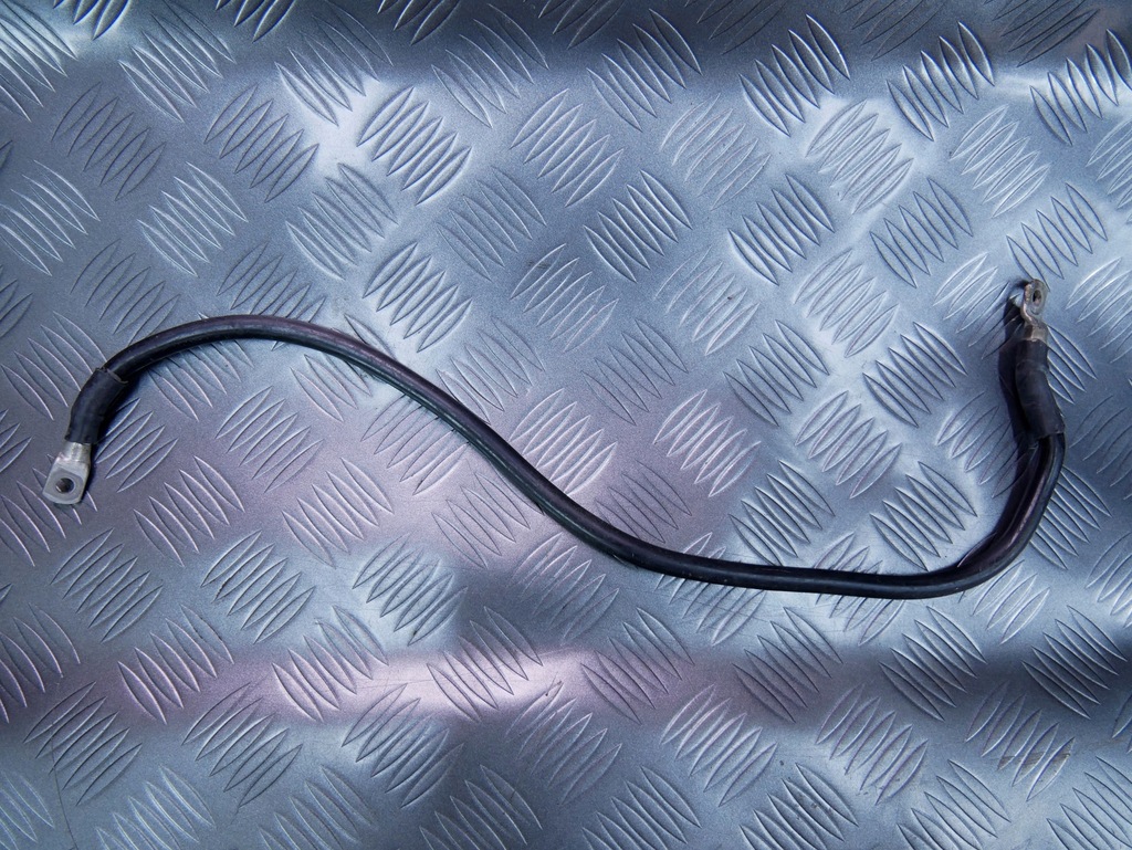 фото №1, Шланг кабель масовий audi a4 b8