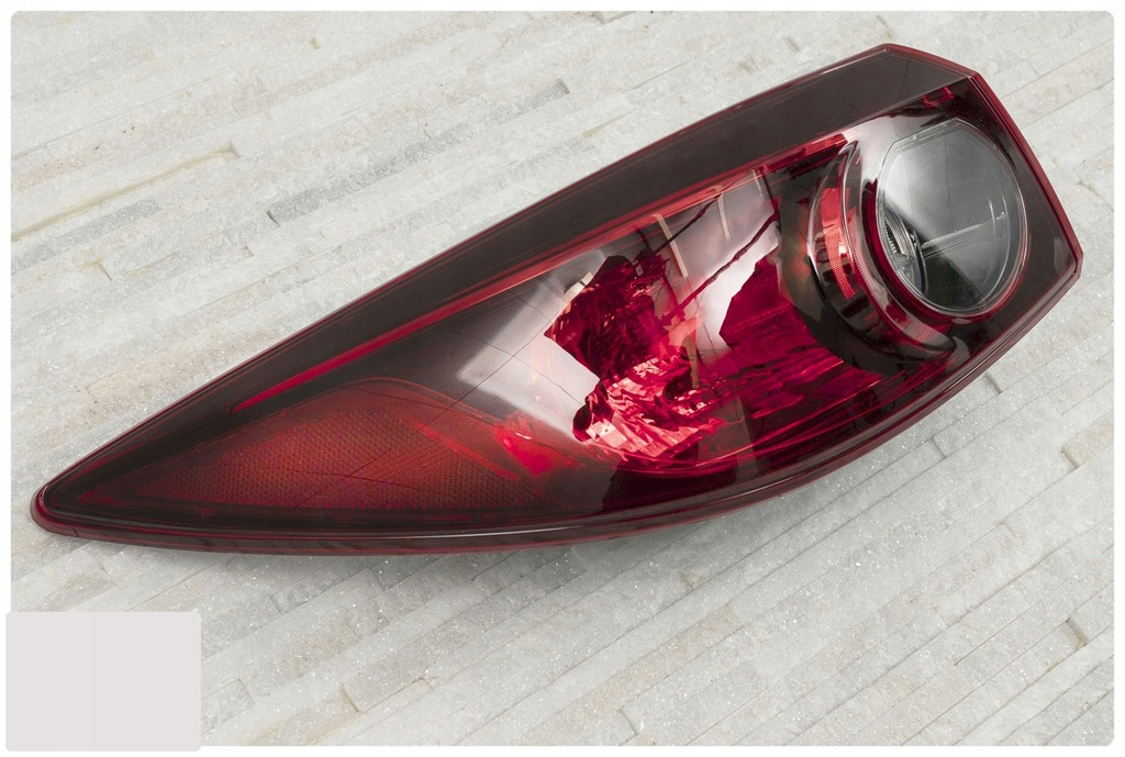 фото №16, Лампа задня ліва bkc351150 mazda 3 iii bn sedan